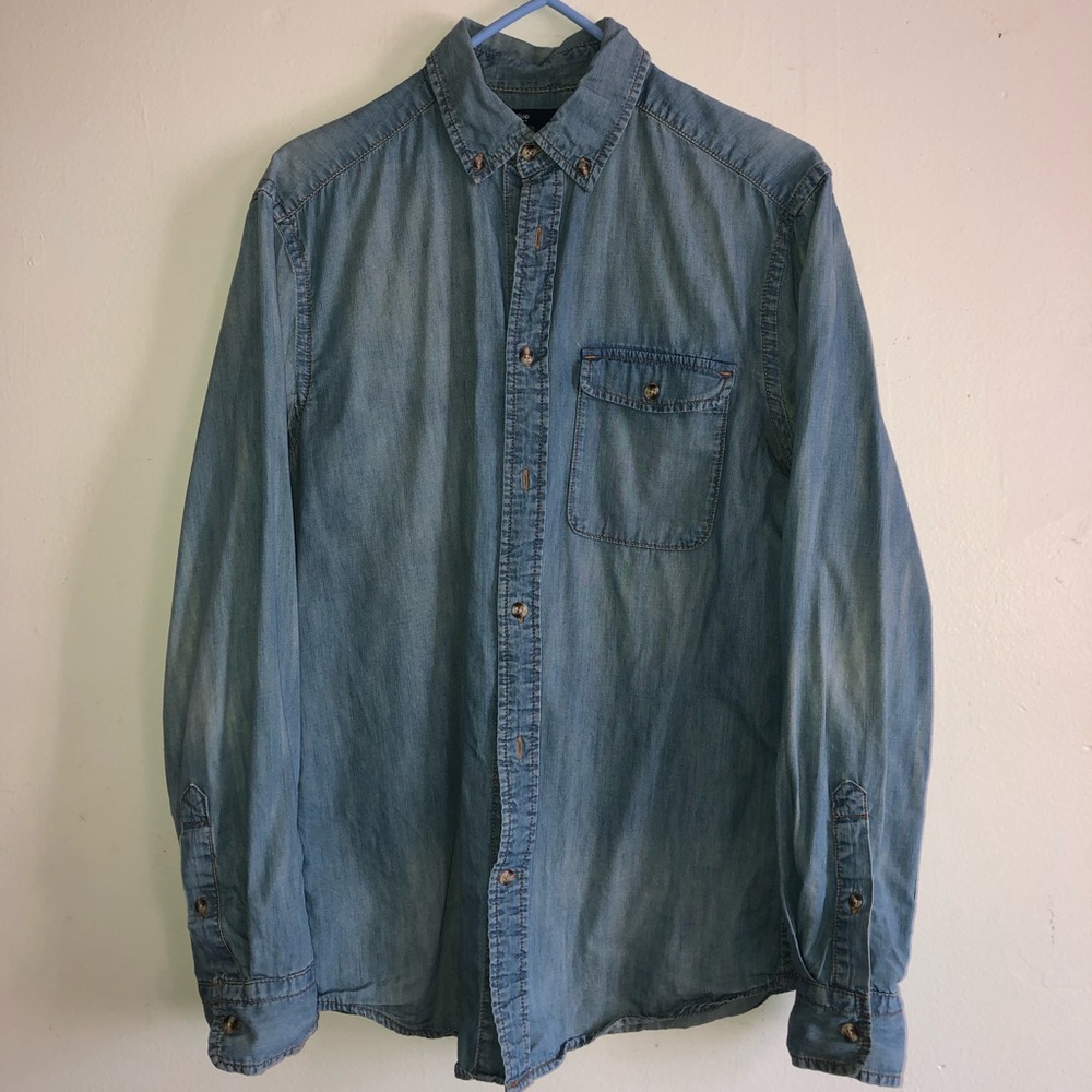 Gap Men’s Button-Flap Pocket Shirt